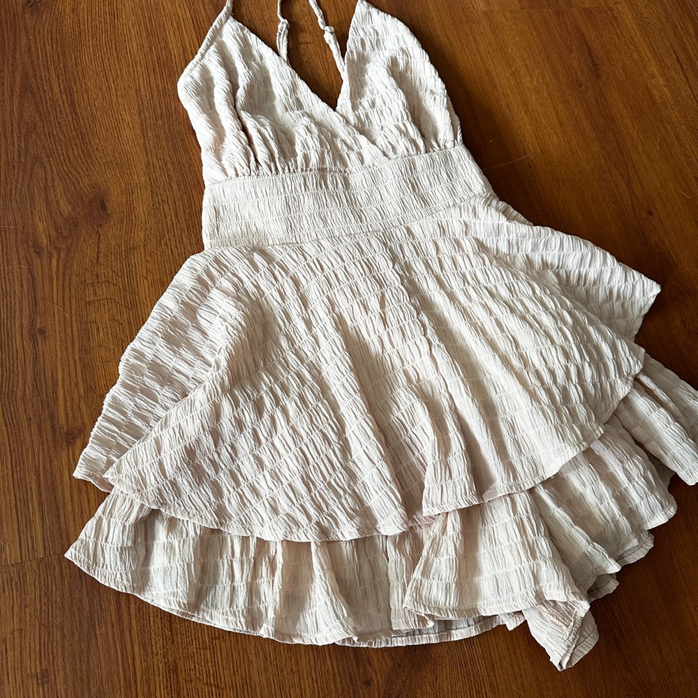 Devon Ruffled Romper - Picture 3 of 8